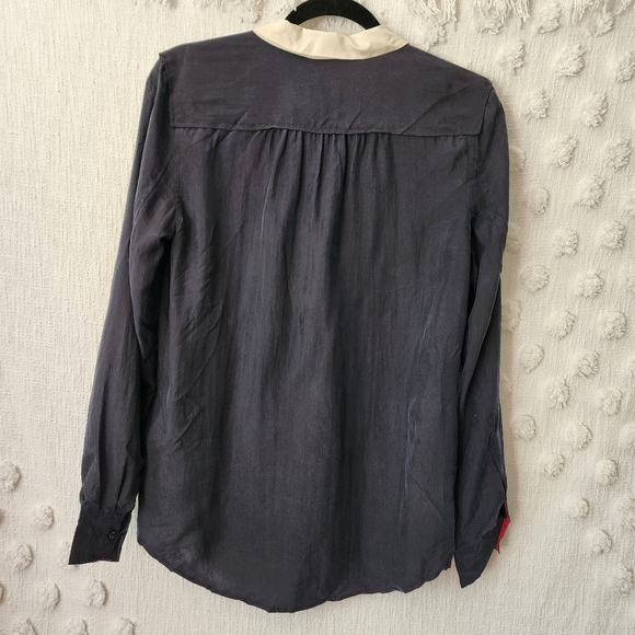 Closed Navy Silk Blouse - Picture 4 of 9